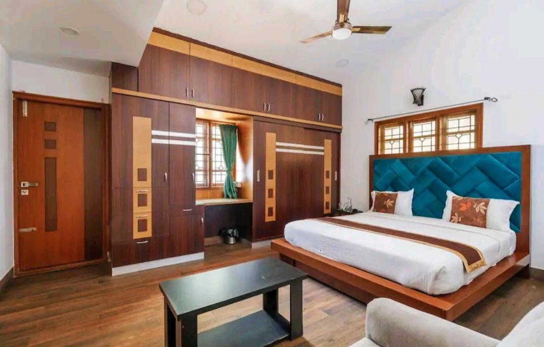 Tulip Villa Bangalore Buitenkant foto
